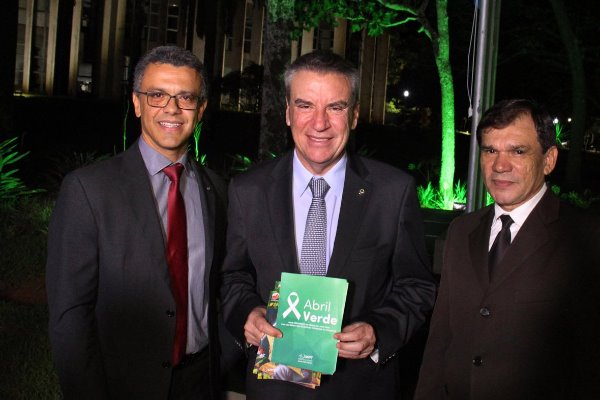 Juiz Marcio Alexandre, presidente Paulo Corrêa e desembargador João de Deus aliados pela prevenção de acidentes de trabalho