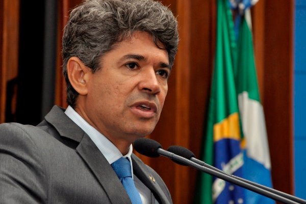 Deputado afirmou que a iniciativa é exemplo para o Brasil