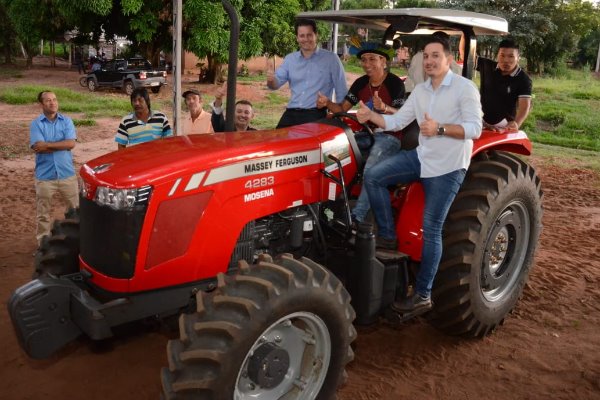 Deputado Renato Câmara entregou uma patrulha mecanizada aos agricultores familiares da aldeia Córrego do Meio, em Sidrolândia