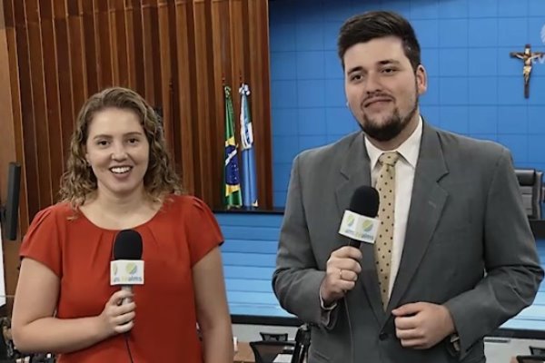 Jornalistas Marithê Cogo e Thiago Frison estarão à frente do programa Primeira Discussão
