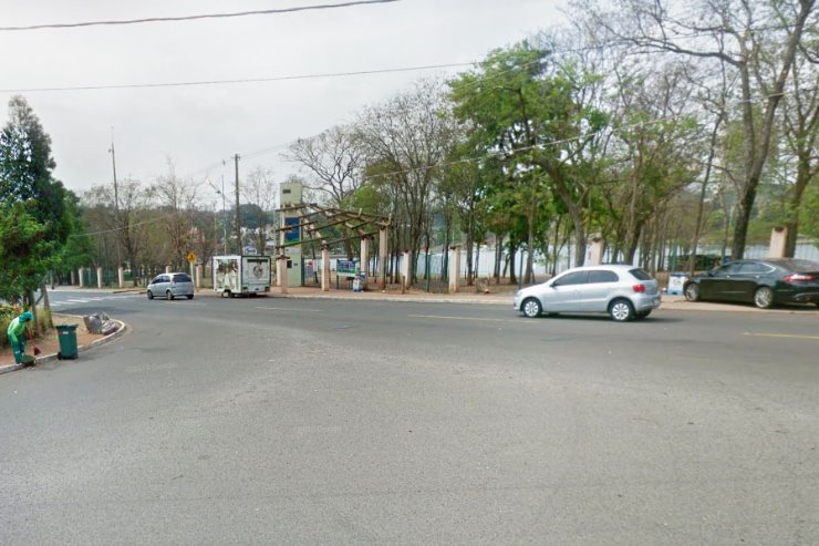 A rua  Ivan Fernandes Pereira é considerada um dos pontos vulneráveis para os frequentadores