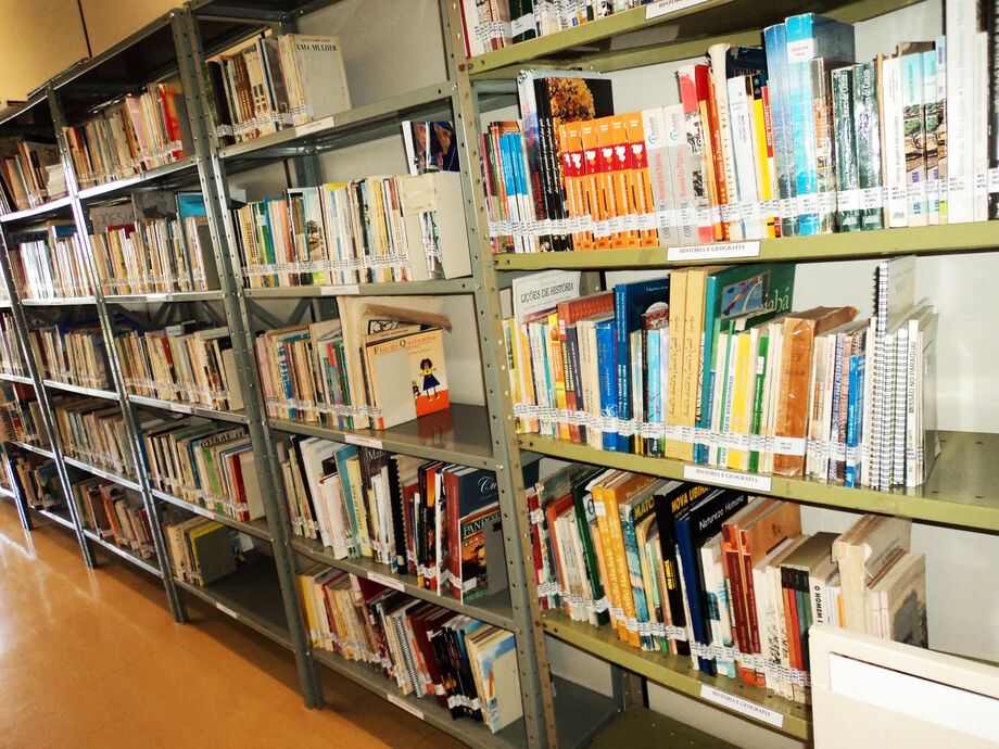 O público-alvo são estudantes, professores e demais pessoas que já estejam inseridas no meio literário ou que tenham curiosidade pela escrita literária