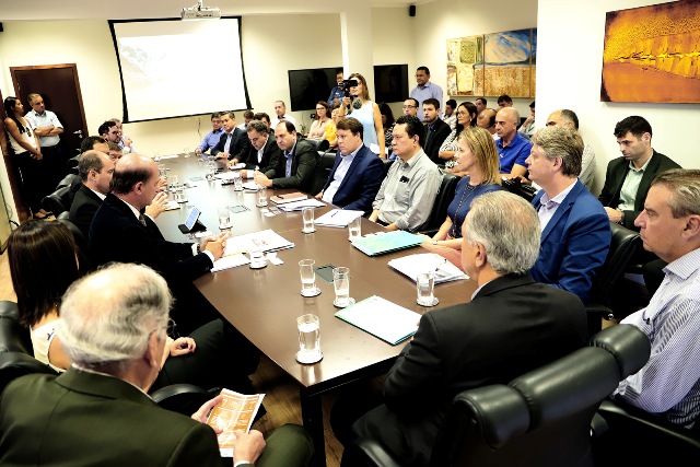 Reunião foi conduzida pelo Governador Reinaldo Azambuja