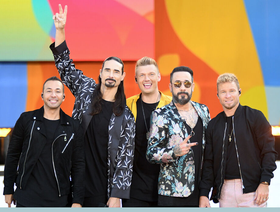 Na madrugada desta segunda-feira (13) o quinteto pediu que os fãs seguissem a conta oficial no YouTube para ficarem de olho no que eles estão preparando