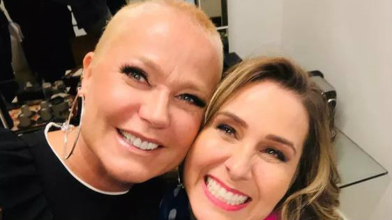 Os internautas saíram em defesa de Andréa. Não, ela não gostou não. Pela maneira como ela tem falado ela não gostou. Deve ter gostado mesmo foi do seu comentário, ironizou uma seguidora, marcando Xuxa. Porque não falar no Whatsapp?, questionou outra f