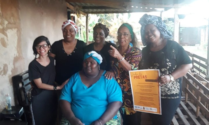 A Campanha Julho das Pretas está em consonância com a Lei Estadual nº 5.254/2018 que criou o “Dia Estadual das Mulheres Negras”.