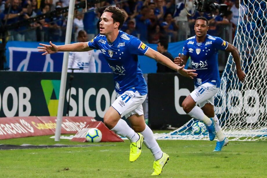 O primeiro gol de um jovem das categorias de base deu a vitória ao Cruzeiro contra o Vasco, neste domingo, no estádio do Mineirão, em Belo Horizonte, em partida válida pela 17.ª rodada do Campeonato Brasileiro