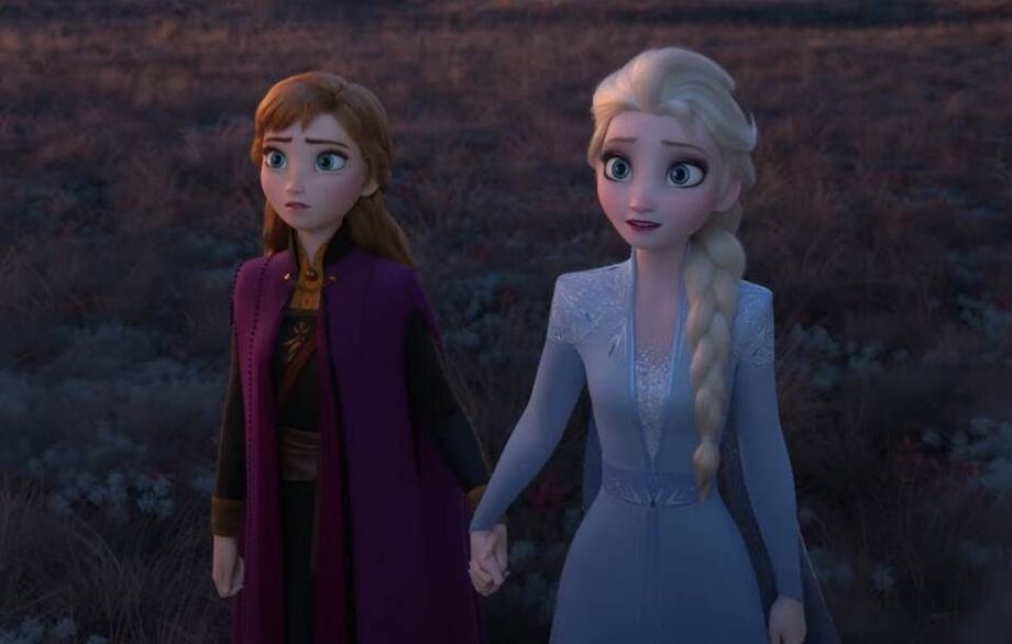 O trailer retorna à infância de Anna e Elsa com uma história sobre o passado do pai