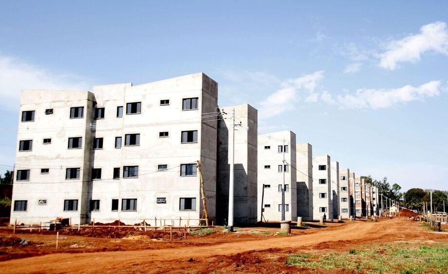 A Agência de Habitação Popular de Mato Grosso do Sul notificou beneficiários de Mundo Novo, Nioaque e Ponta Porã por inadimplência