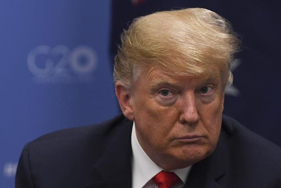 Democratas acusaram Trump de pressionar um aliado vulnerável dos EUA para obter informações comprometedoras sobre um adversário político e obter uma vantagem pessoal
