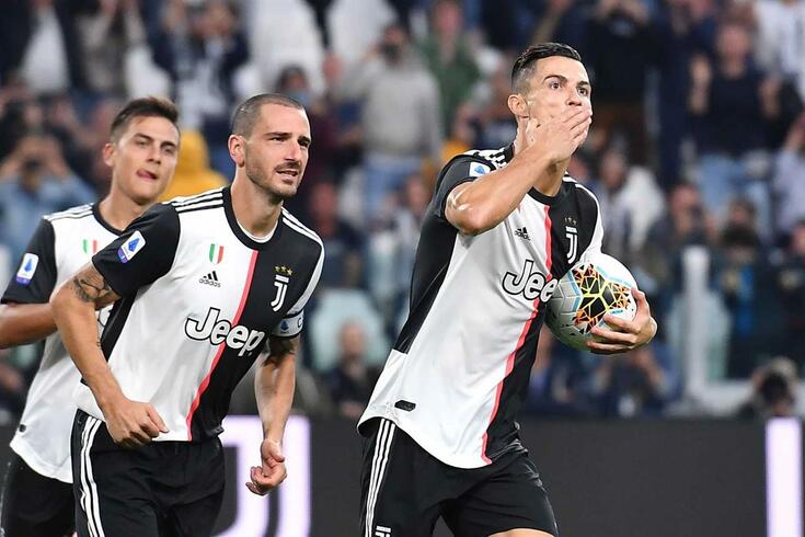 A Juventus começou a encaminhar a sua vitória aos 13 minutos do primeiro tempo, com um gol de oportunismo de Higuaín