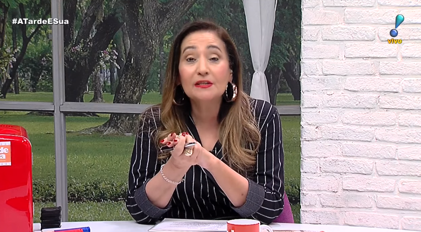 Obrigada a todos vocês que se preocuparam comigo! Vida que segue., disse