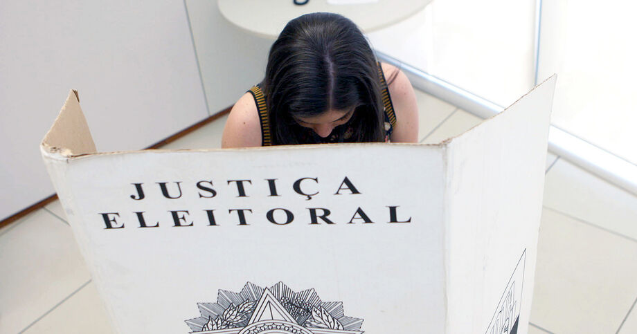 Foram 20.349 votos apurados em 60 seções, que estavam espalhadas pelas maiores regiões da Capital, além dos distritos de Anhanduí e Rochedinho
