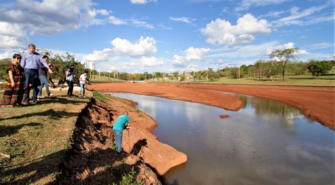 O acesso ao parque estava interditado desde início de junho, quando o lago maior foi esvaziado para que a Prefeitura fizesse a retirada da terra trazida pela enxurrada