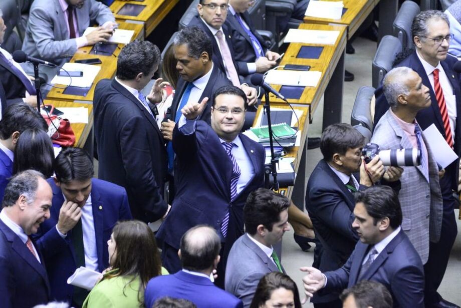 Deputado recadastrou emendas e fez peregrinação em órgãos do Governo para recuperá-las