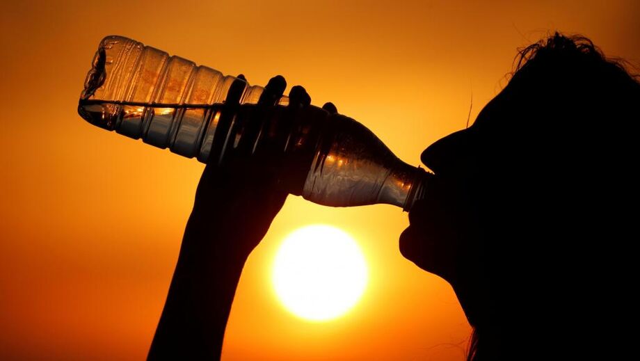 No período da tarde o calor pode chegar aos 38°C e a umidade do ar despenca, chegando aos 25%, considerado estado de atenção pela Organização Mundial de Saúde (OMS)