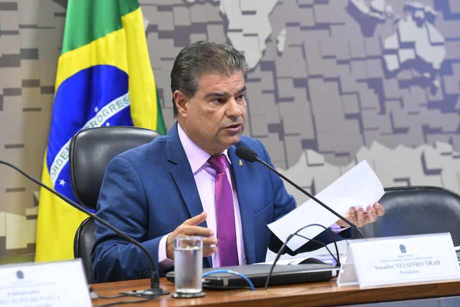 O valor disponível para emendas individuais por senador é de R$ 15.940.000,00