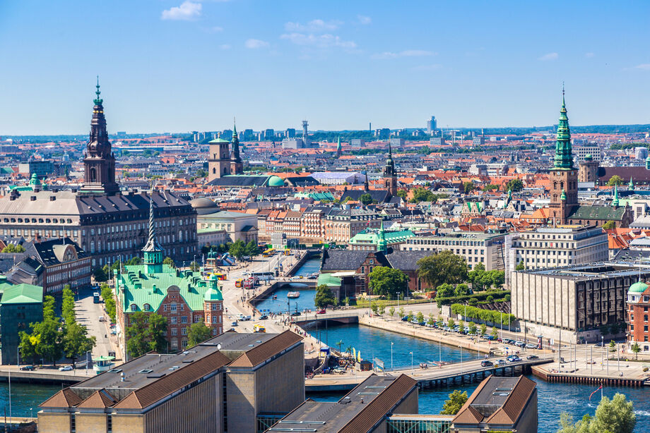 A melhor época para visitar Copenhague é no verão de lá, porque nas outras estações do ano a temperatura é bem baixa no geral
