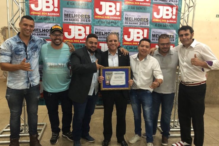 O deputado estadual Coronel David (PSL), recebeu na noite da última sexta-feira (18), o Prêmio – Os Melhores do Bairro – 2019 em Campo Grande - MS.