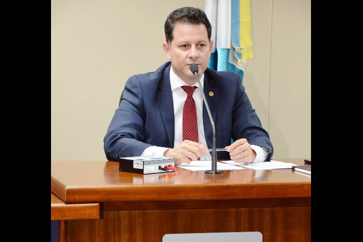 Deputado Renato Câmara apresentou indicações nesta quarta-feira, pedindo ao governo do Estado investimentos na área de infraestrutura