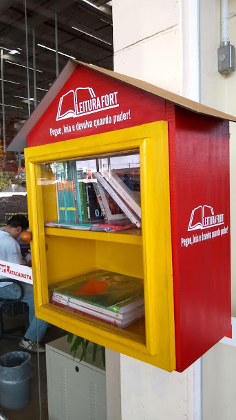 As casinhas de leitura estão localizadas nas unidades do Fort Atacadista