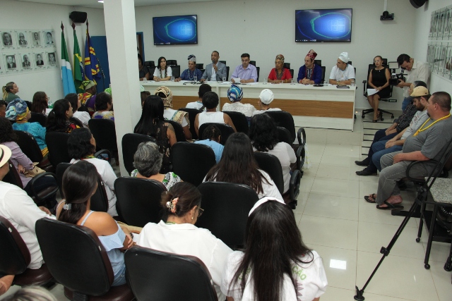 Audiência foi convocada pela Comissão Permanente de Cidadania e Direitos Humanos da Câmara