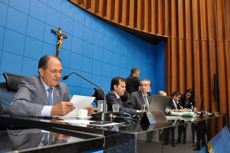Propostas seguem para análise da Comissão de Constituição, Justiça e Redação (CCJR)