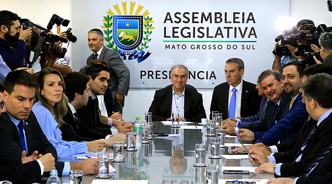 O encontro foi liderado pelo presidente da Assembleia, deputado Paulo Corrêa