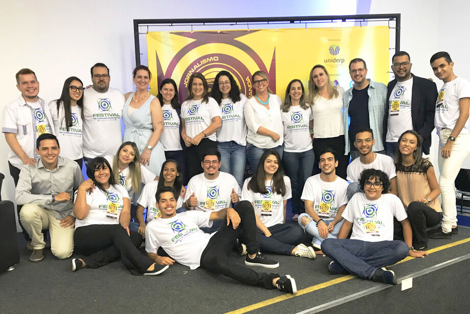 O investimento para participar das palestras é de R$ 40,00 para profissionais, e R$ 20,00 para alunos e ex-alunos da Uniderp