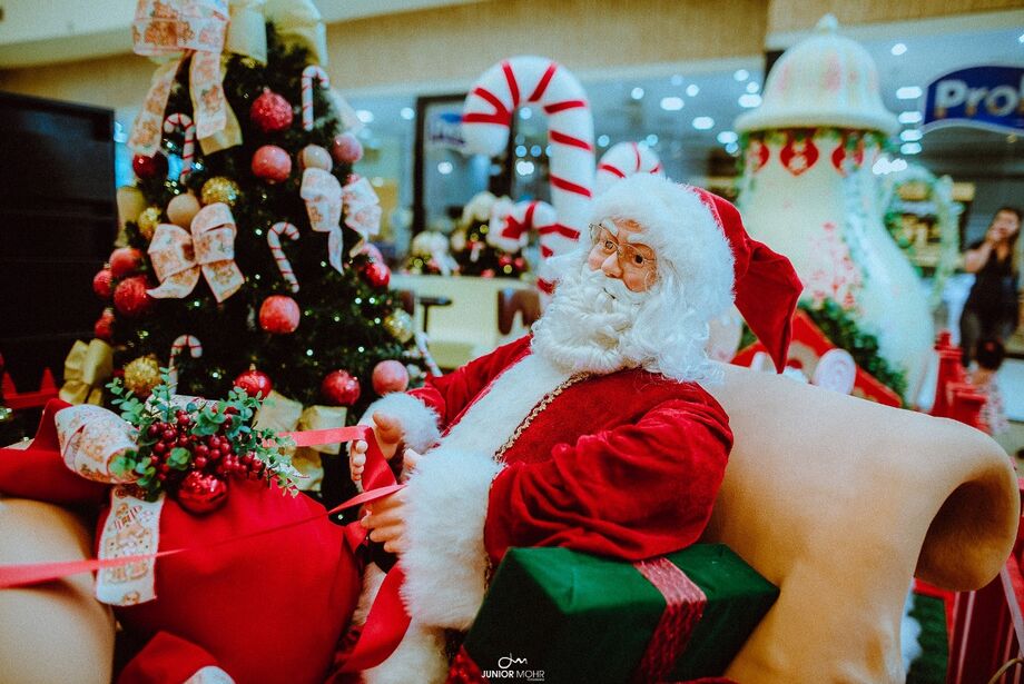 O ponto de encontro será na Praça Central, em frente a um dos cenários da decoração