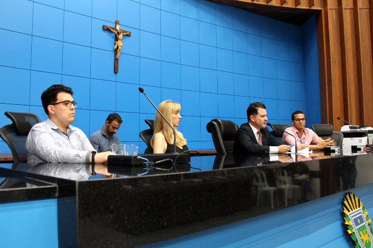 Discussões na Casa de Leis envolvem agentes públicos, pesquisadores e sociedade civil no combate ao Aedes aegypt
