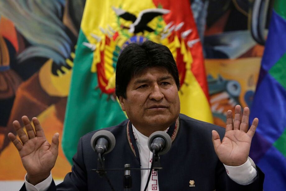 Ontem, Evo Morales e outros três políticos na linha sucessória da Bolívia renunciaram