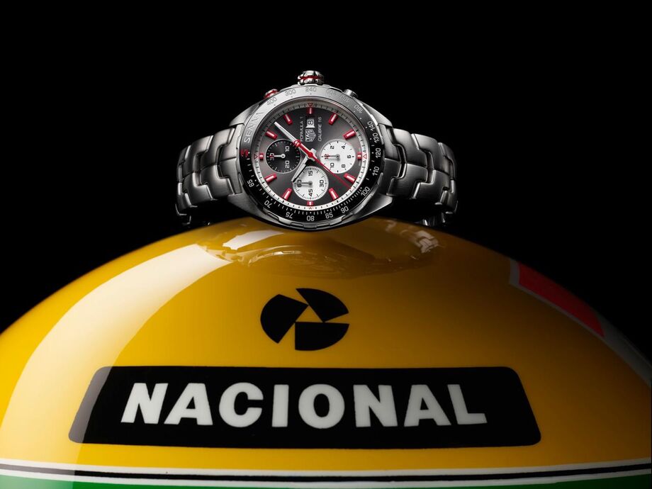 TAG Heuer Fórmula 1 Calibre 16 Ayrton Senna e capacete