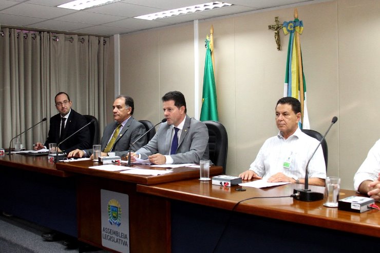 Reunião foi proposta pelo coordenador do grupo, deputado Renato Câmara
