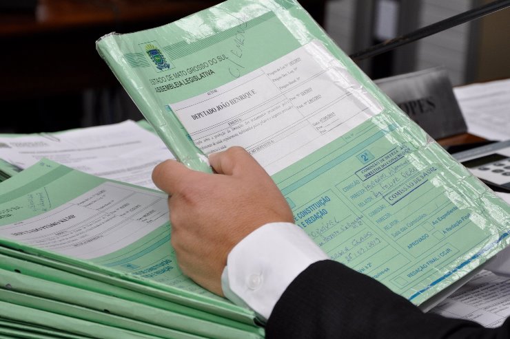 Projetos analisados na reunião ordinária de hoje da Comissão de Constituição, Justiça e Redação
