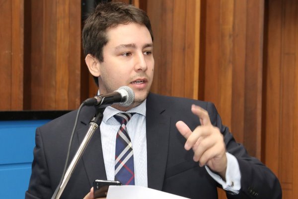 O deputado João Henrique (PL) apresentou proposta para instituir o programa CNH Social