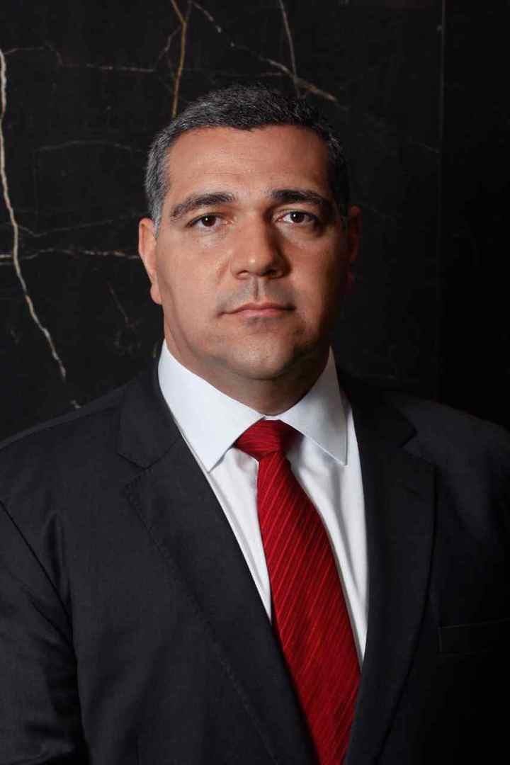 Fernando Machado Bianchi, advogado especializado em Direito da Saúde