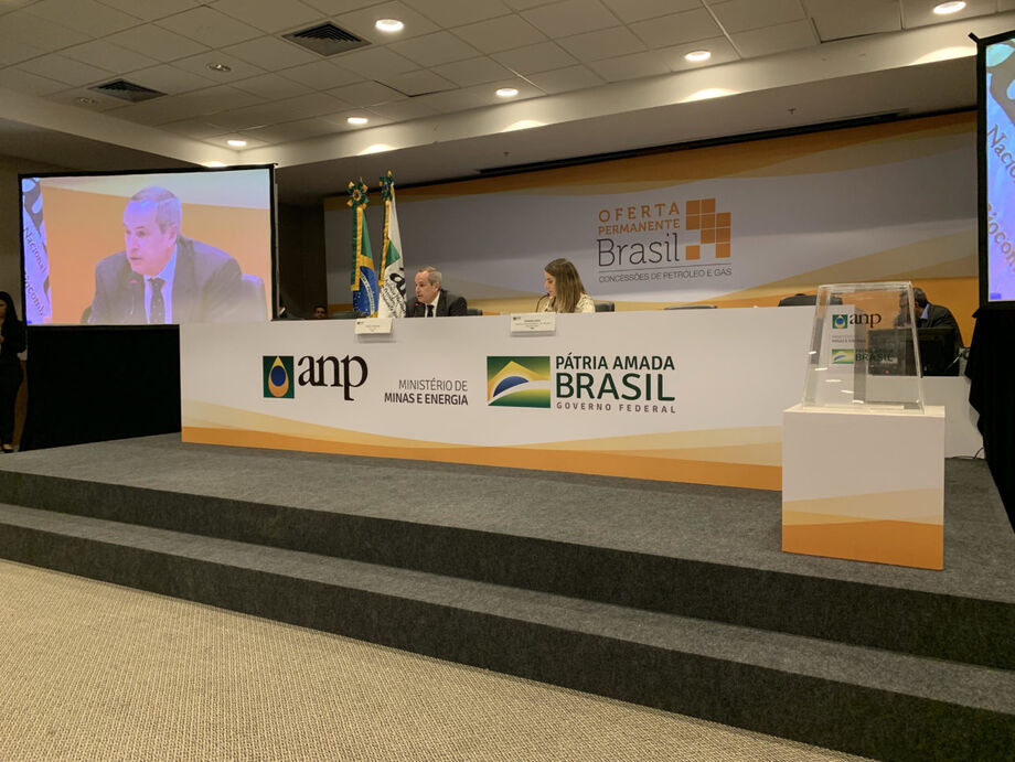 No início das negociações a companhia pretendia cobrar uma taxa de 9,4%