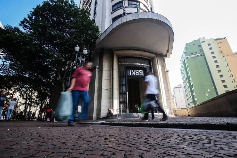 Sindicatos marcam manifestação no INSS contra contratação de militares