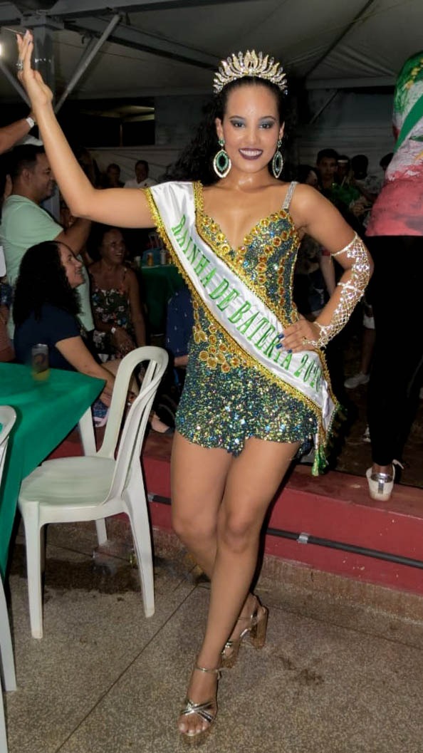 Rainha de Bateria da Deixa Falar
