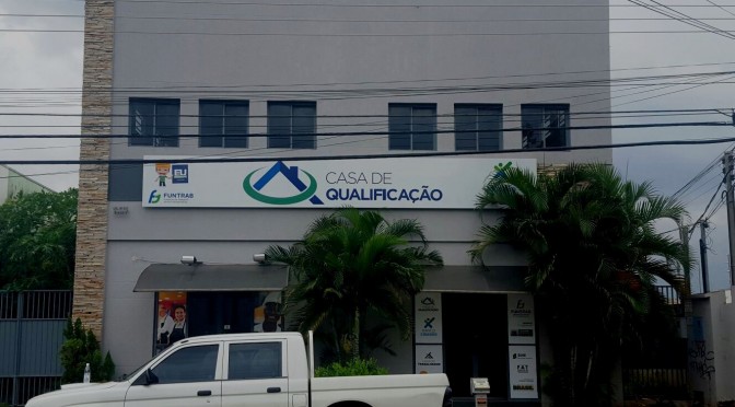 Os interessados devem se inscrever na Rua 7 de setembro, 912 (entre as ruas Rui Barbosa e Pedro Celestino, no Centro), das 7h30 às 17h30