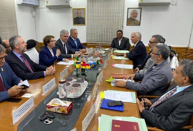 Ministra Tereza Cristina reúne-se com ministro da Pesca, Pecuária e Lácteos da Índia, Giriraj Singh, em Nova Déli