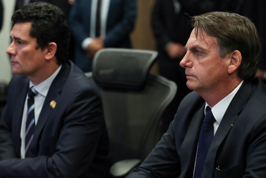 A popularidade de Moro supera a do presidente em pesquisas recentes e seu nome passa a ser cotado como eventual candidato à Presidência