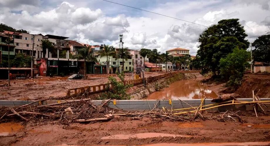 De acordo com o relatório da Defesa Civil, 26 pessoas morreram na capital e na região metropolitana e 19 na Zona da Mata Mineira