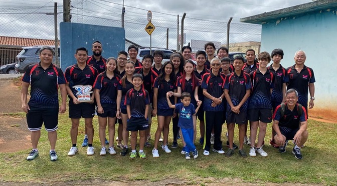 A delegação sul-mato-grossense, formada por 26 atletas da Associação Esportiva e Cultural Nipo Brasileira de Campo Grande