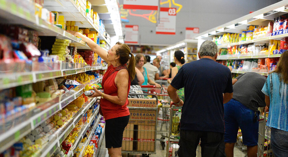 O levantamento foi feito de 20 a 24 deste mês, em 11 estabelecimentos que comercializam esses produtos. Foram apurados 118 produtos no total