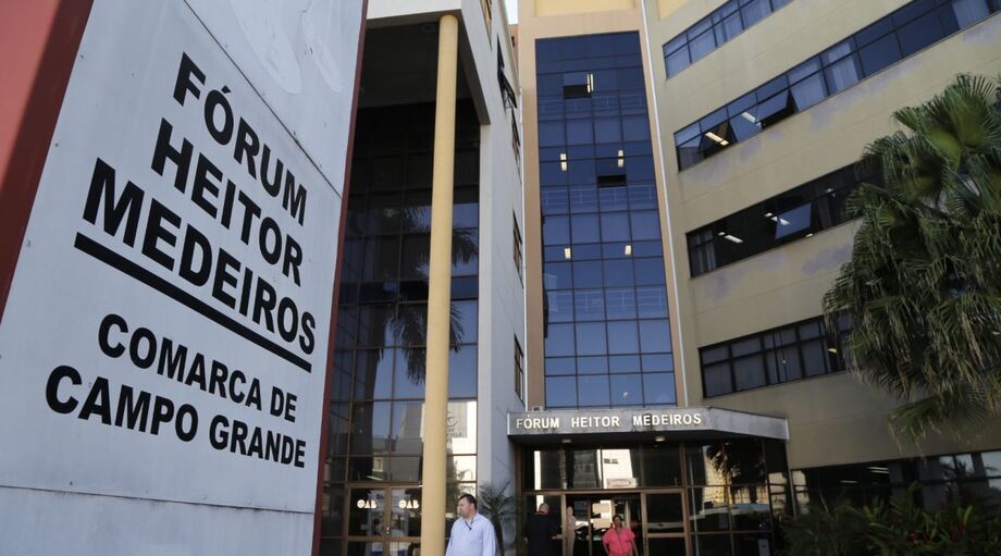 O hotel alega que não teve participação no incidente que vitimou o filho dos autores