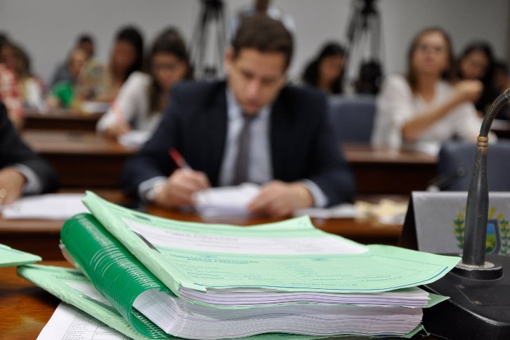 É por meio deste instrumento que os parlamentares brasileiros apuram fatos de interesse da coletividade