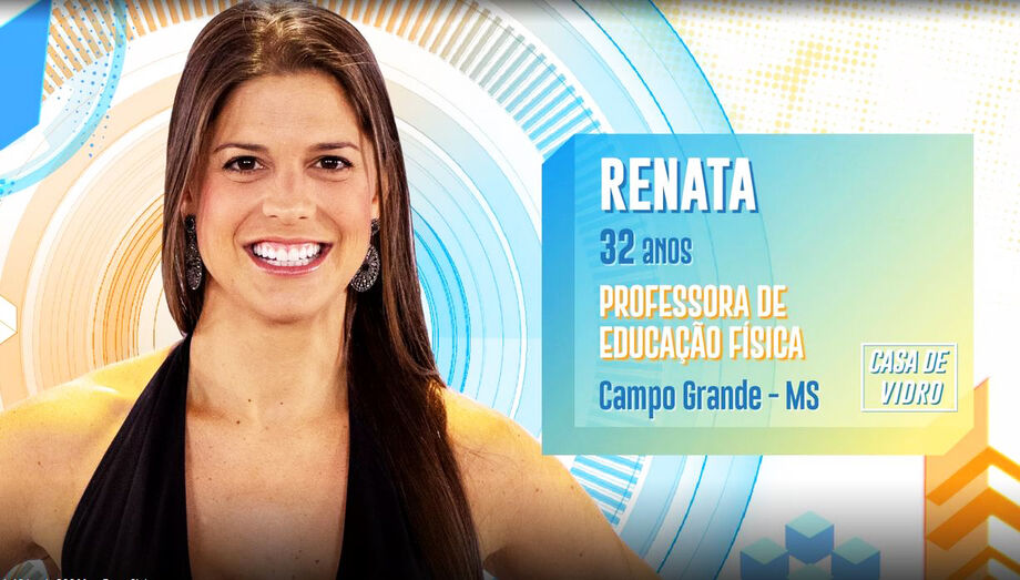 Atualmente trabalha em duas escolas públicas e se descreve como uma apaixonada por esportes, em geral como crossfit, corrida de rua, vôlei de areia, musculação e ciclismo