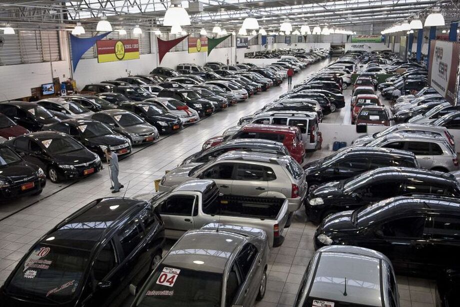 O mercado de veículos novos começou o ano em baixa no Brasil